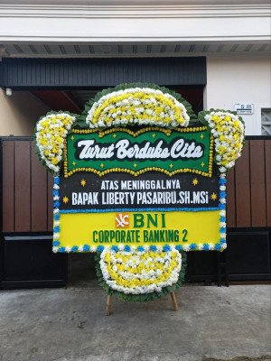 Papan Bunga Duka di Kamaruton
