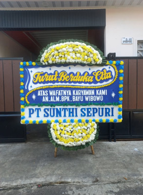 Papan Bunga Duka di Kamaruton