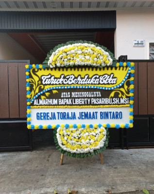 Papan Bunga Duka di Kamaruton